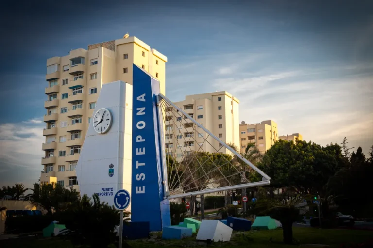 Puerto deportivo y pesquero de Estepona