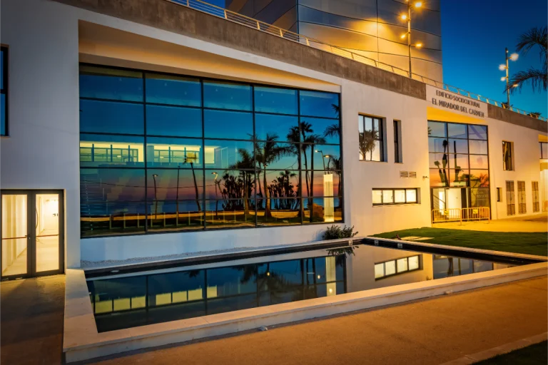 Paseo marítimo y playas de Estepona